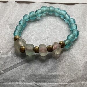 Aquamarine Glass Bead Stretch Bracelet with Matte Accent Beads